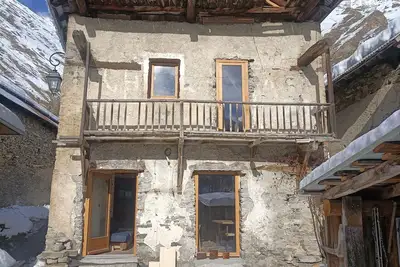Renovated sheepfold near the slopes ideal for 2 families