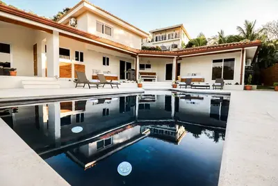 Image de Brand New, Custom Home with Pool & Incredible Views - 3 minute walk to beach!