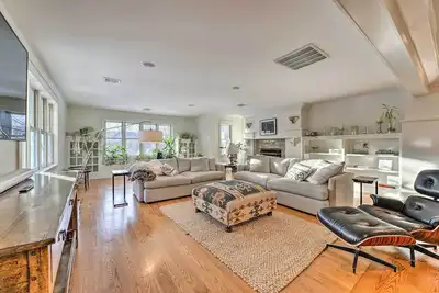Image de Keene Villa Near Skiing, Swimming & Hiking!