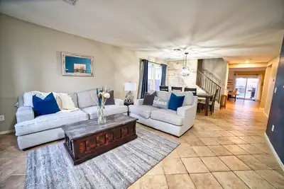 Image de Pet Friendly 4 Bedroom Home with Private Pool