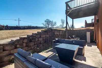 Image de Spacious Downtown Retreat with Rooftop Terrace!