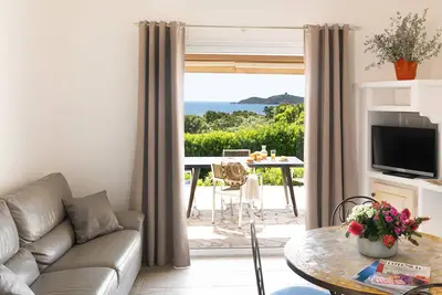 Image de Villa vue mer Pinarello, piscine chauffée- Spa - plage à 5min à pieds