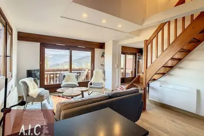 Image de Duplex ski-in\/ski-out face au Mont Blanc avec parking et wifi