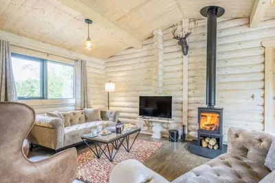 Image de Treetops Luxury Log Cabin - Hot tub, Bbq & Sauna