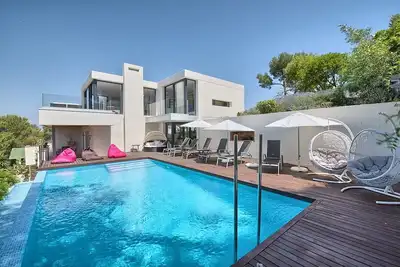 Image de Villa 'Amapola' avec vue sur les montagnes, Wi-Fi et climatisation.