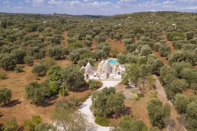 Image de Td Trulli Fico d'India w/ Pool Immersed in Nature