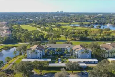 Image de 2 Br Newly Renovated Condo Close to Beaches