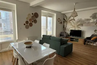 Image de Grand appartement cosy Ă 40 m de la mer