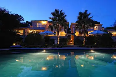 Image de Villa de charme*** avec piscine chauffée, proche du centre ville