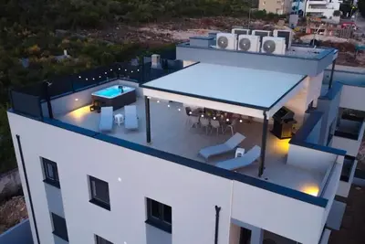 Image de Rooftop apt w/hot tub & amazing view for 6