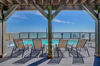 Image de Tipsy Turtle South-bOceanfront Oasis - Dog Friendly - Pool