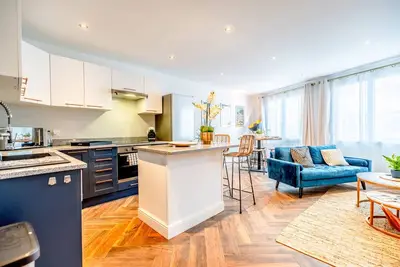 Image de Superbe appartement neuf, climatisé centre village