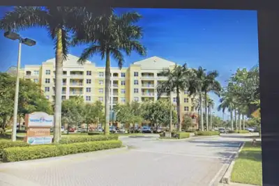 Image de Golf community located between the Everglades and Ft Lauderdale