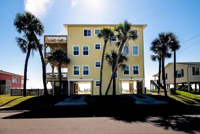 Image de Hannah's Choice-Endless Beach/Ocean Views; Pet Friendly, 3 Sundecks;Elevator