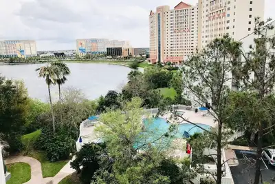 Image de 2 mile away Universal  Studio condo with 2 bedrooms with 2 bathrooms-1604