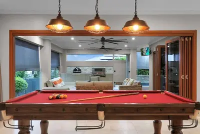 Image de Oversized Luxury- A Corporate / Family Heaven