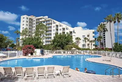 Image de Lake view 2 bedroom with 2 bathroom Condo 1706