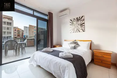 Image de Comfortable Penthouse served with Lift - Wifi & Ac