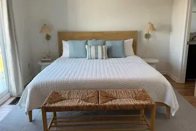 Image de Souls in the sand, A Beachfront Condo