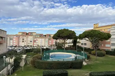 Image de T2 cabine 6 pers avec piscine, proche plage, wifi