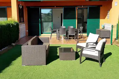 Image de Appartement Rdc en 1ère ligne avec Jardin et Piscine à 100m de la Plage