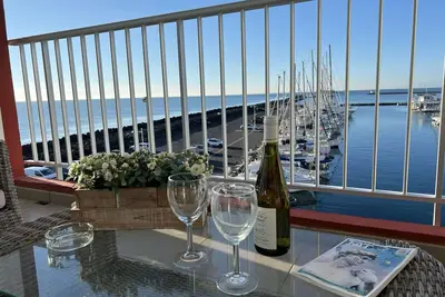 Image de Superbe T3, Clim, Parking, Proche Plage et Commerces