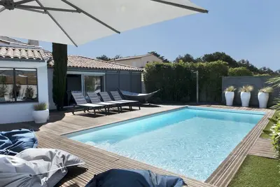 Image de Villa pour 12 avec piscine tout confort