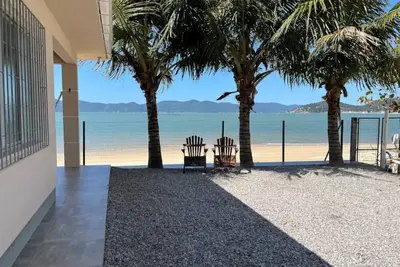 Image de House facing the sea