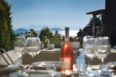 Image de Magical view, private pool, stylish