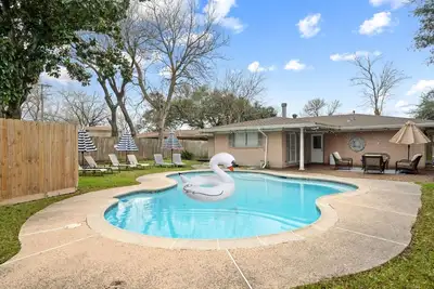 Image de Texas City Palace: 6 beds, Pool-sleeps 12+
