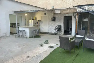 Image de House with large terrace 5 min from the beach