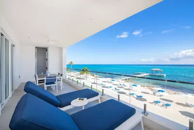 Image de Rum Point Resort #207 2br Standard