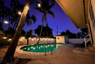 Image de Luxurious Home w\/Pool & King Bed