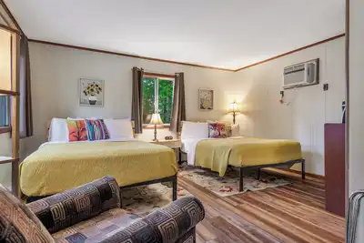 Image de Duplex Room #12:<br>Duplexes are units perfect for a couple, a family, or friends traveling together.