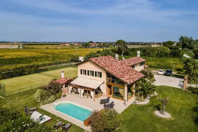 Image de Villa Tania with pool in Jesolo