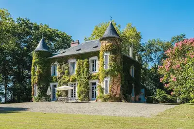 Image de Chateau Bellevue - Huit Chambres, Couchages 16