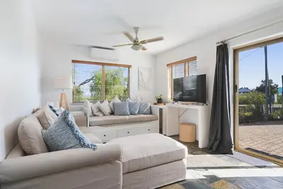 Image de Oceanview Lodge by Peppy Beach Retreats® (5 Adults), Lodge