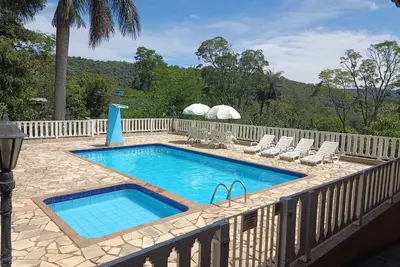 Image de Family home, security and comfort in the midst of nature.