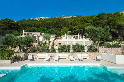 Image de Dolcevita - KlabHouse 11bdrm w\/Pool and Spa