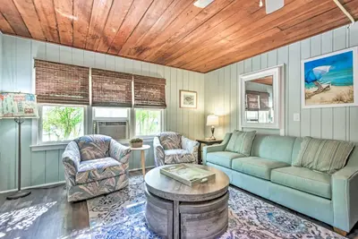 Image de Remodeled Siesta Key Escape – Walk to the Beach!