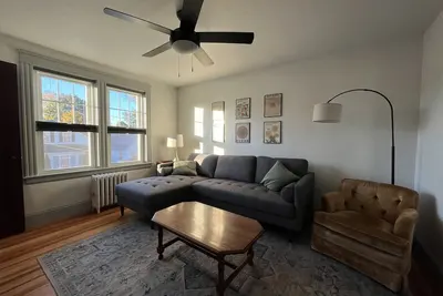 Image de Cozy Pet Friendly Apartment - 5 minutes from Downtown Providence!