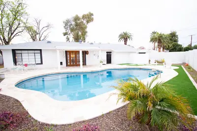Image de Fairy God Mother's House with Pool near Arcadia and Old Town Scottsdale