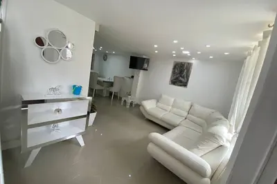 Image de Very central, remodeled, family house