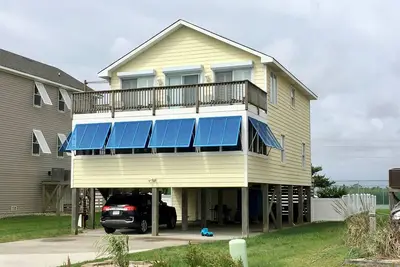 Image de Across the street from beach! Outer Banks Pier Close