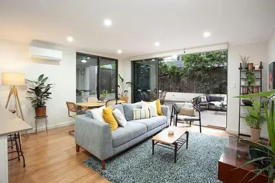 Image de Huge 3 Bed Camperdown Garden Apt w\/ Parking Aircon