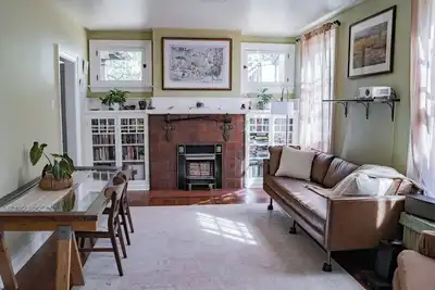 Image de Hamnett Gallery House - Newly Updated!