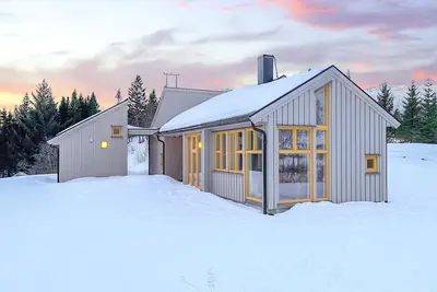 Image de Superbe maison à Stamsund avec cuisine