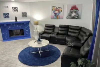 Image de Swanky New Orleans House with lots of space 5mins from downtown