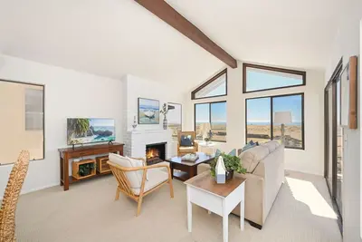 Image de 3 Bedroom Beachfront Home-Ocean View-Near Balboa Pier