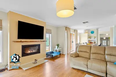 Image de Sweeping Ocean Views 4br on One Acre